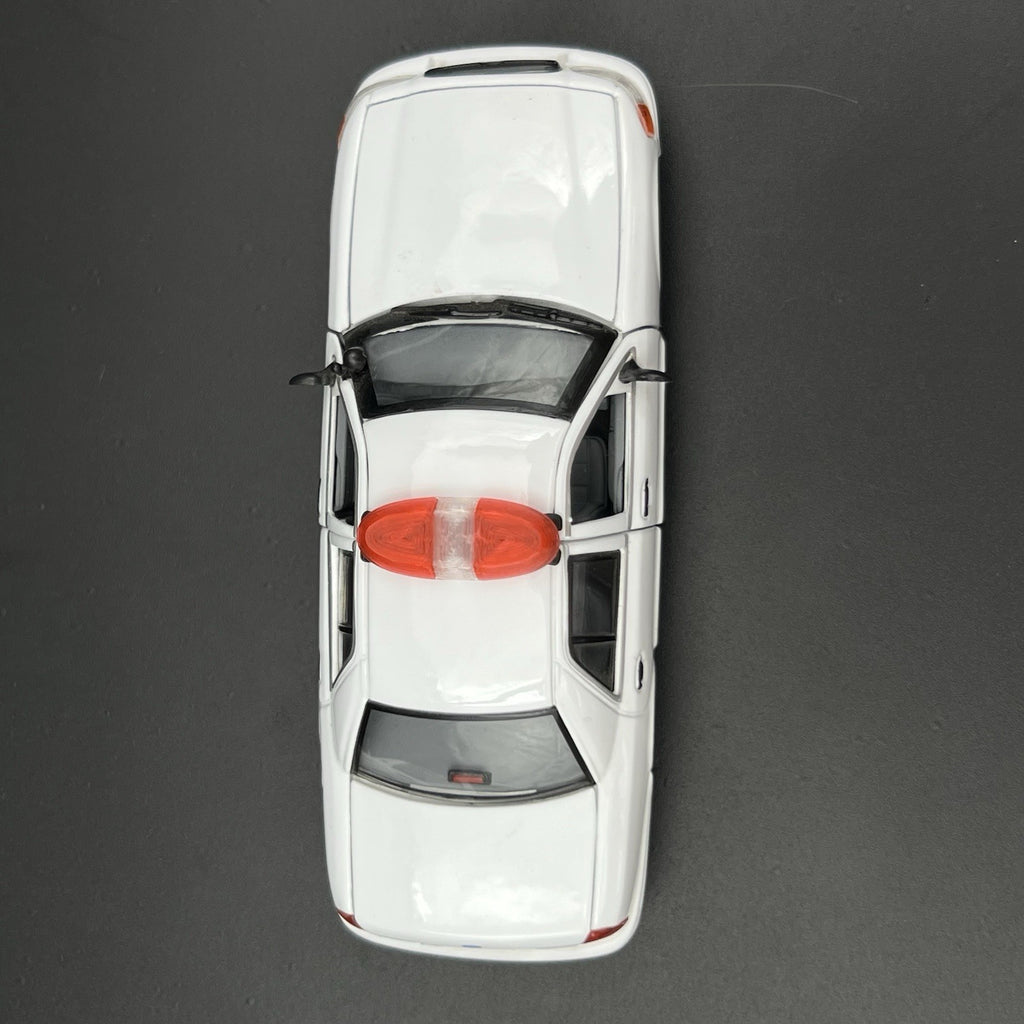 2 Pack 1/43 Red SUV + Sedan Vista Lightbar Greenlight Police Sheriff Fire3