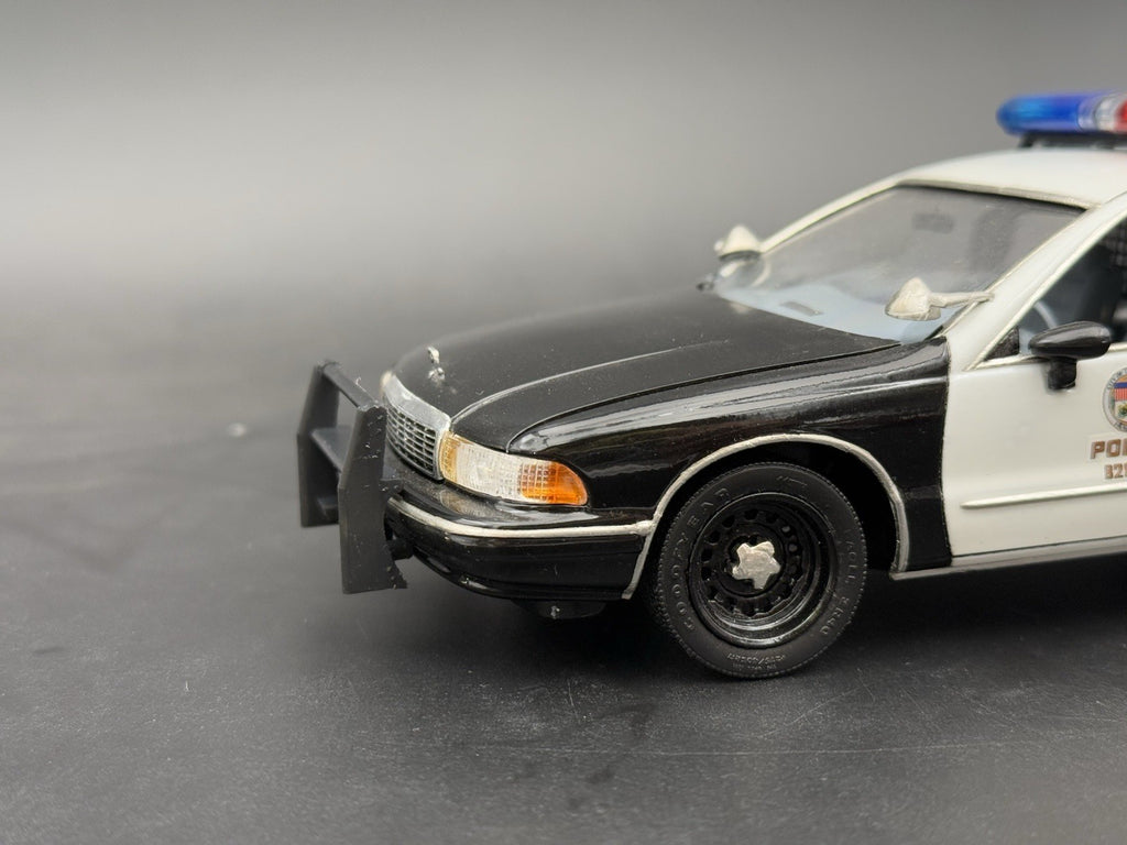1/24 25 27 1990s Push Bumper Pushbar Crown Vic Police Sheriff Fire State Trooper7