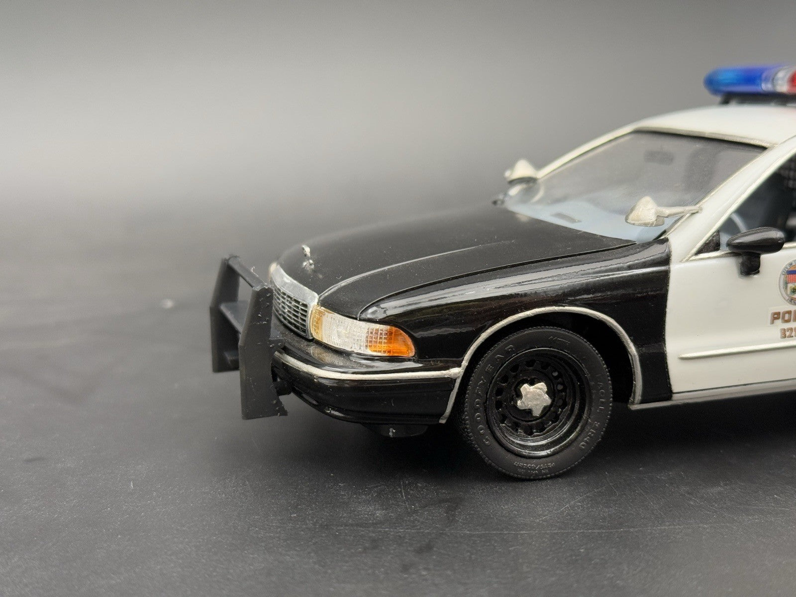 1/24 25 27 1990s Push Bumper Pushbar Crown Vic Police Sheriff Fire State Trooper7