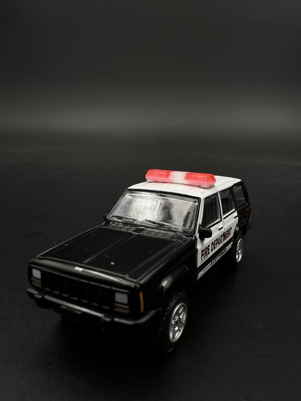 2 Pack 1/64 Red Code 3 MX7000 Lightbar Greenlight Fire EMS Paramedic Ambulance1