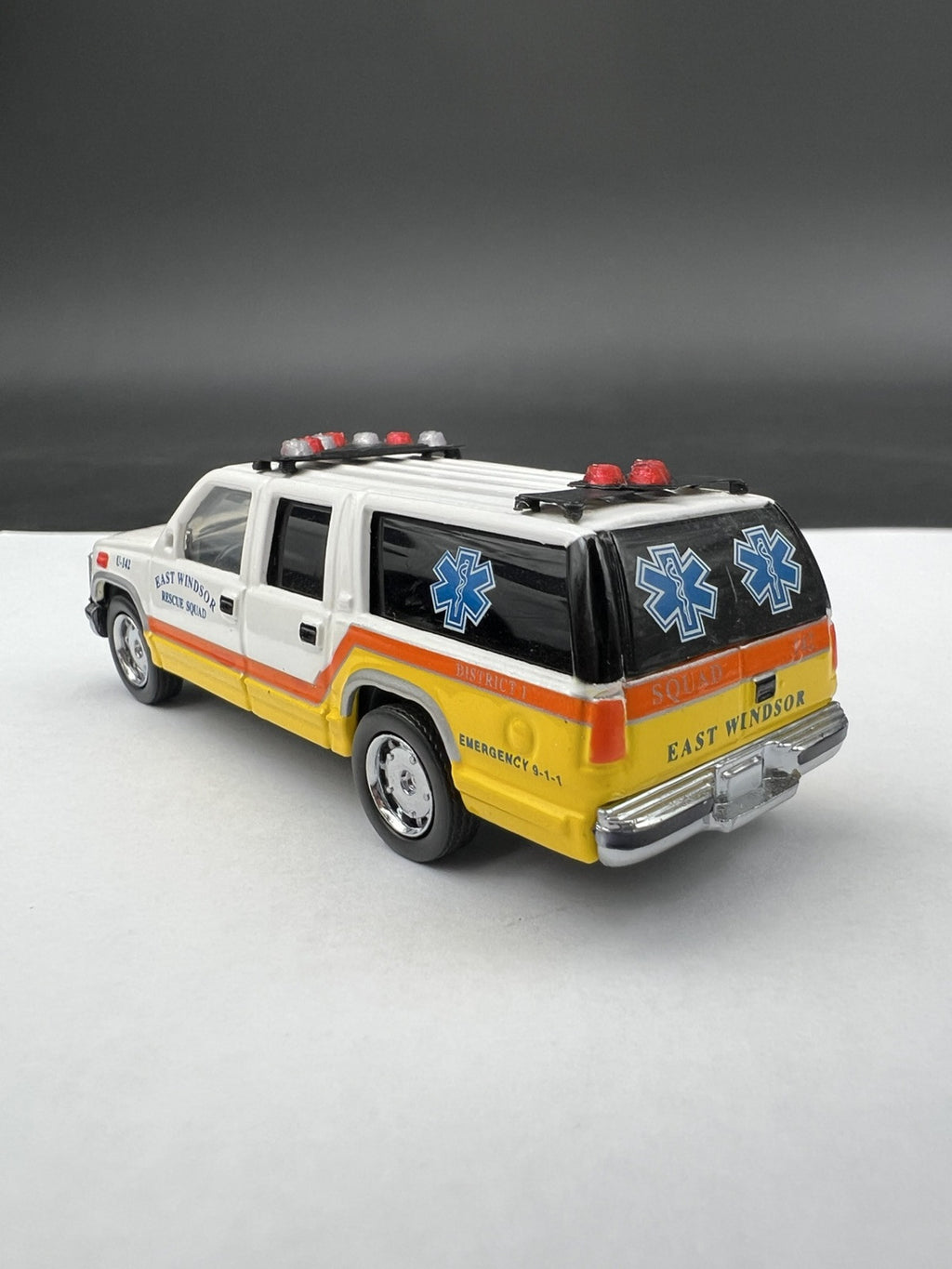 2 Pack 1/64 NYPD Red Federal Signal Vision SLR Lightbar Greenlight Police Car6