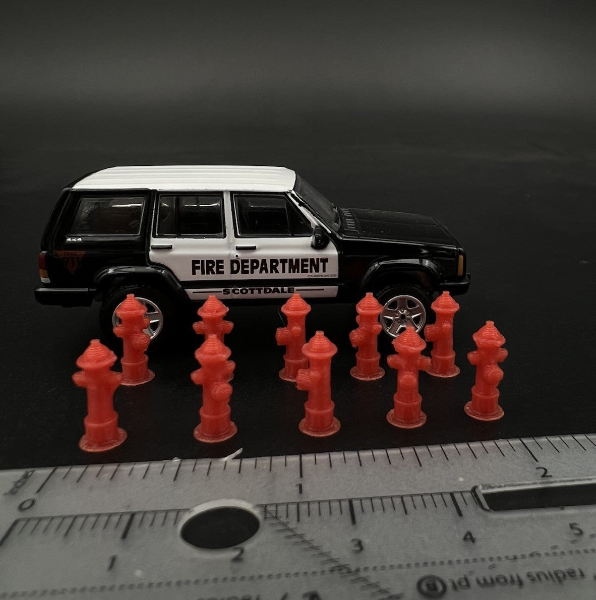 10 Pack 1/64 Fire Hydrant Diorama Truck Engine Ambulance EMS1