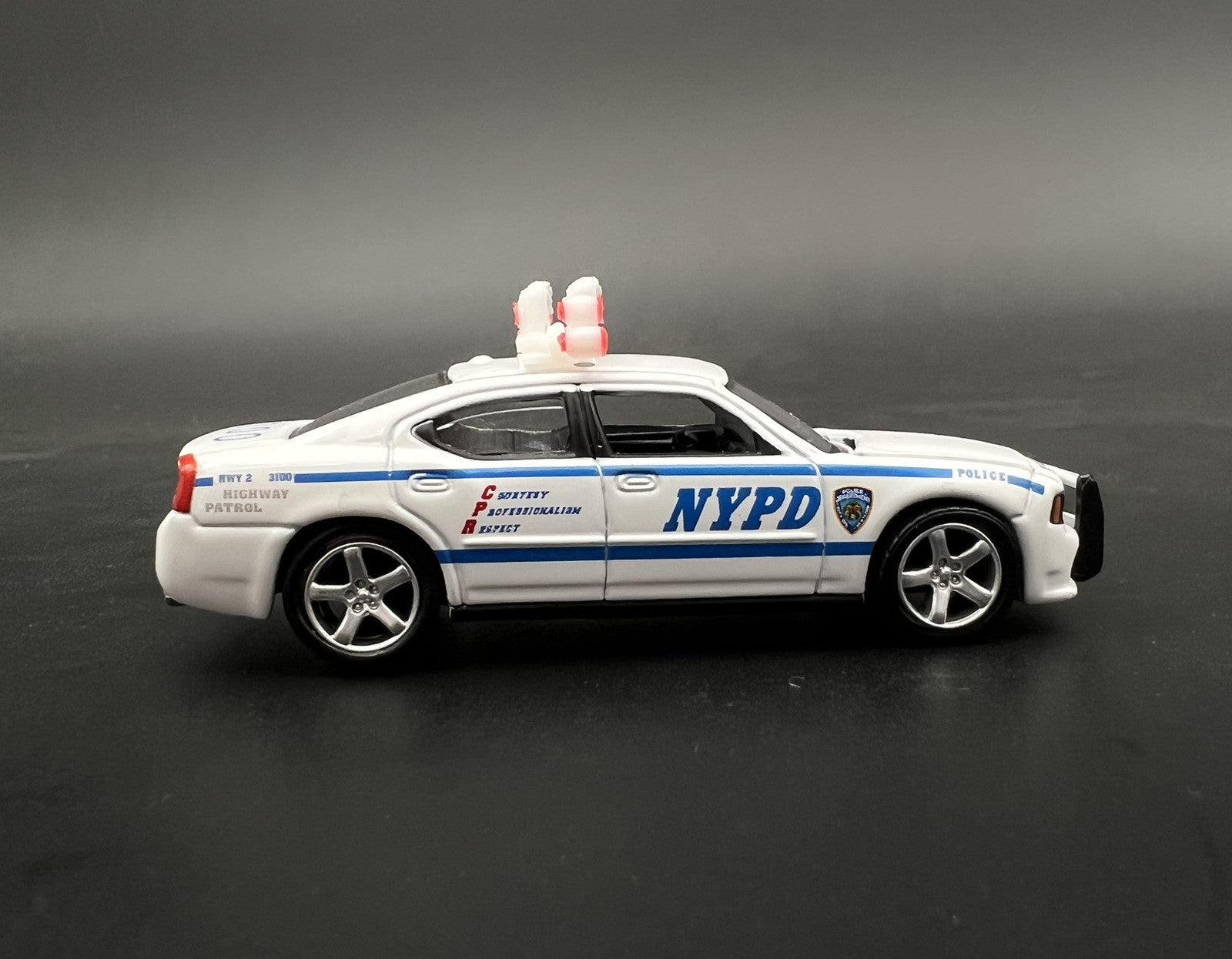 1/64 NYPD Highway Patrol (Down) Vintage High Riser Lightbar New York Police5
